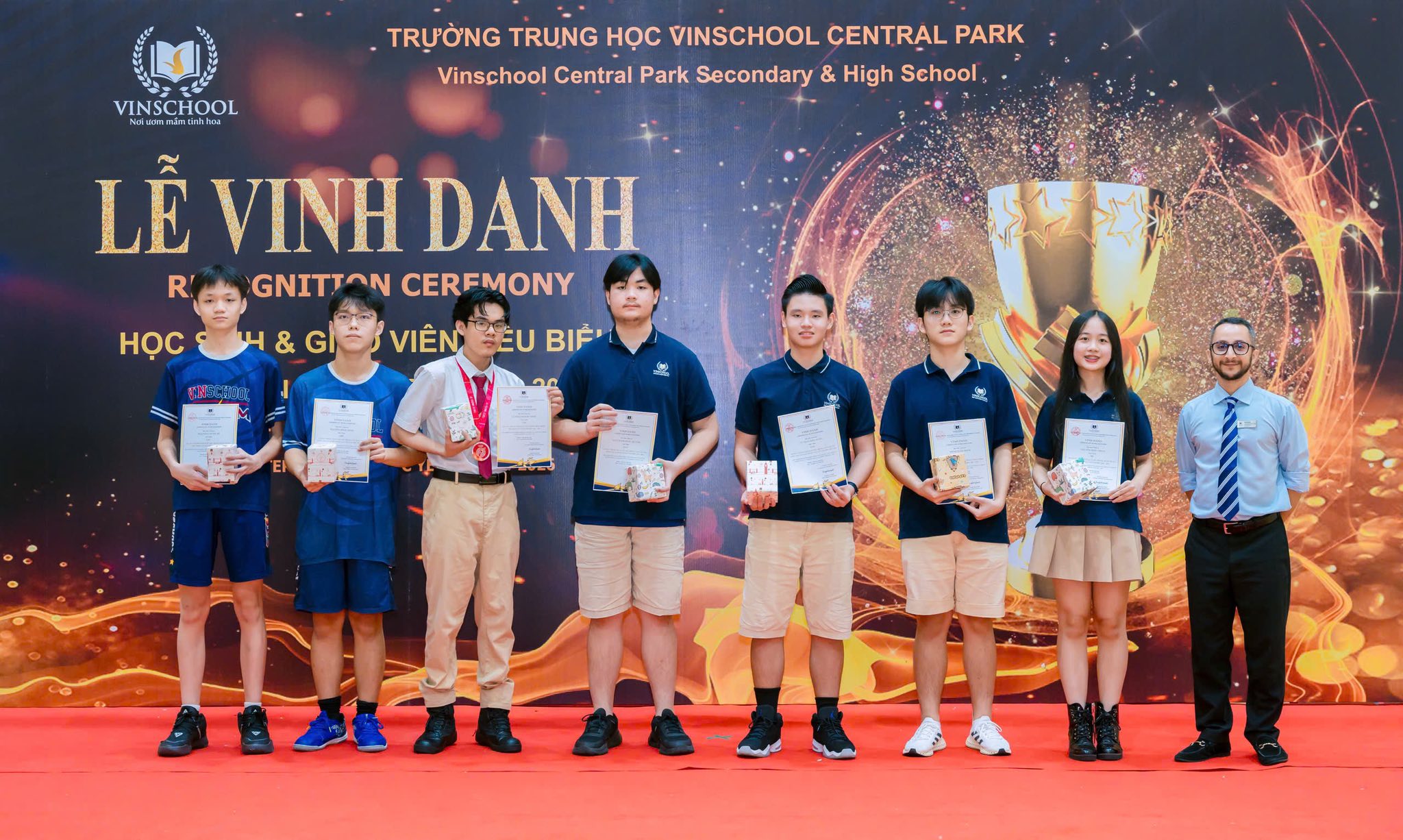 Award Ceremony Image 5